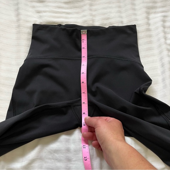 Lululemon Train Times High Rise Crop (17") Leggings Black size 4 - Picture 15 of 16